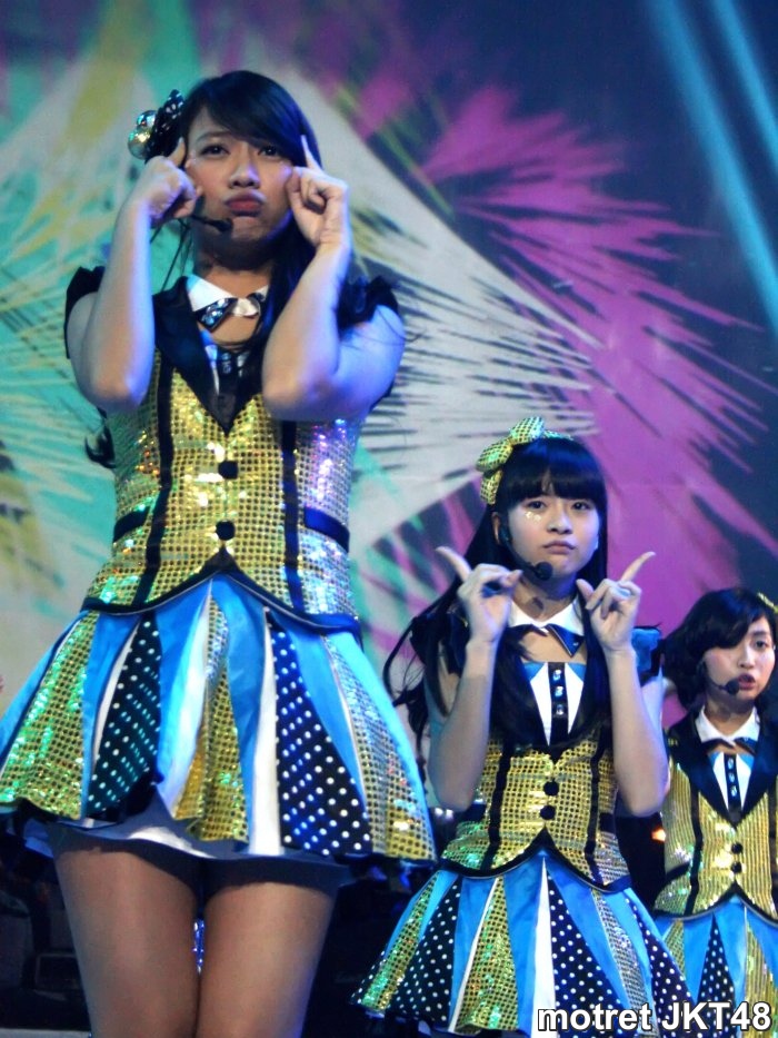 Shania (Shanju), Cindy Yuvia (Yupi), Ghaida JKT48 di HUT Global TV Kreasi Indonesia 2013