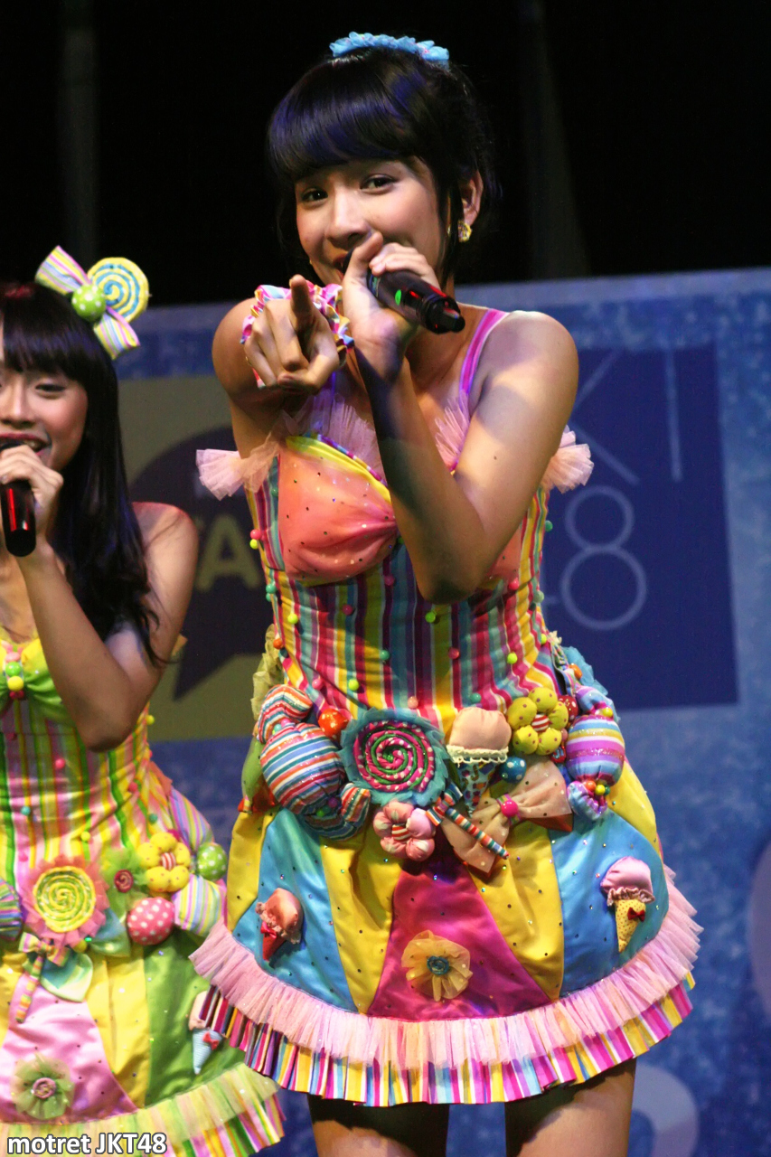Beby Chaesara Anadila JKT48 Flying Get Handshake Festival Jakarta 18-05-2014