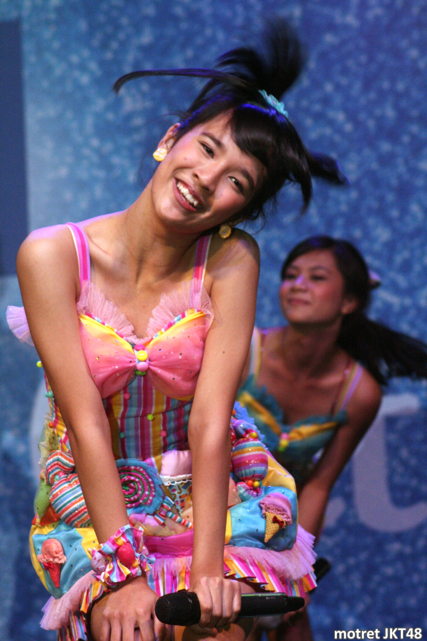 Beby Chaesara Anadila JKT48 Flying Get Handshake Festival Jakarta 18-05-2014