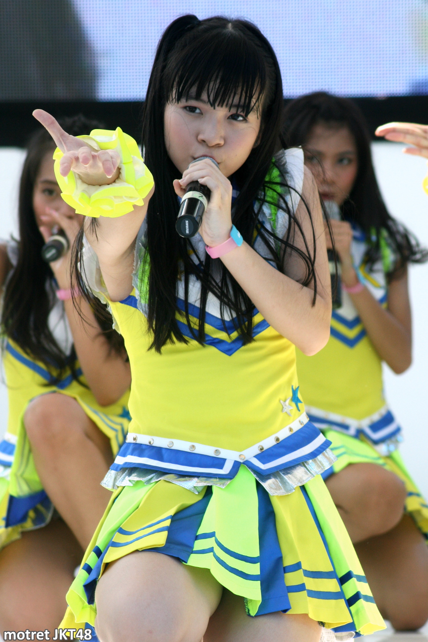 Cindy Yuvia -Cindvia Yupi- JKT48 Mandiri Karnaval Nusantara Jakarta 04-05-2014