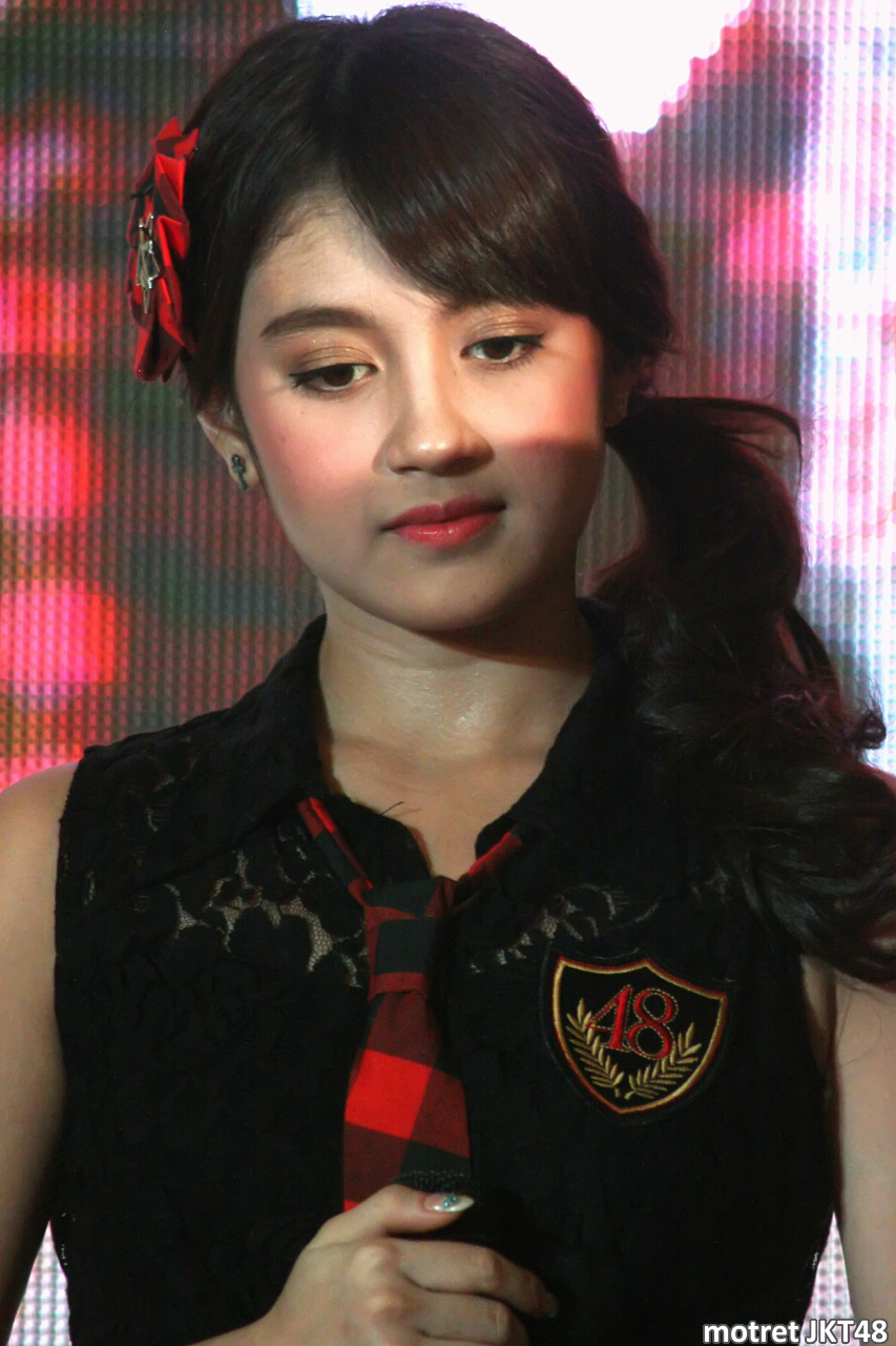 Nabilah Ratna Ayu Azalia JKT48 di Jakarta Marketing Week 13-05-2014