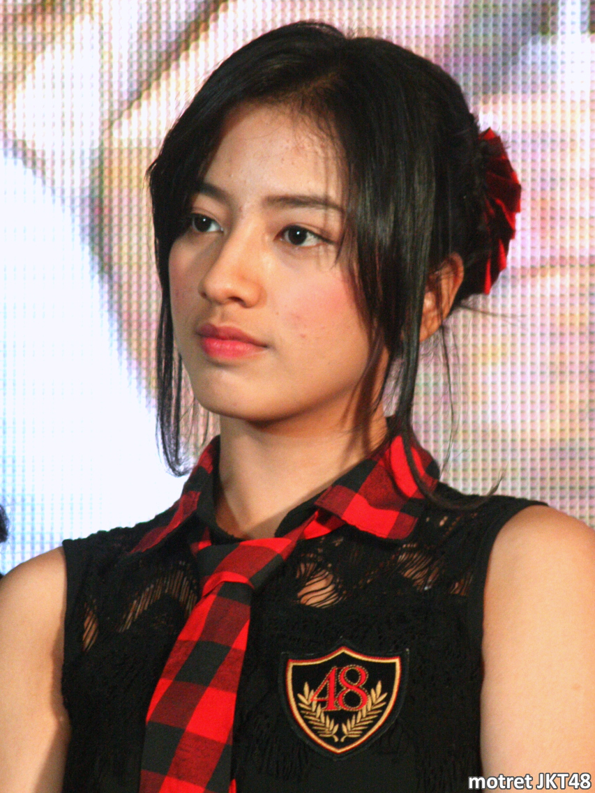 Novinta Dhini -Nobi- JKT48 di Jakarta Marketing Week 13-05-2014