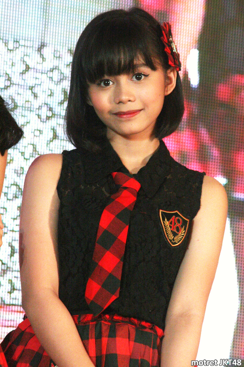 Priscillia Sari Dwi -Sisil- JKT48 di Jakarta Marketing Week 13-05-2014