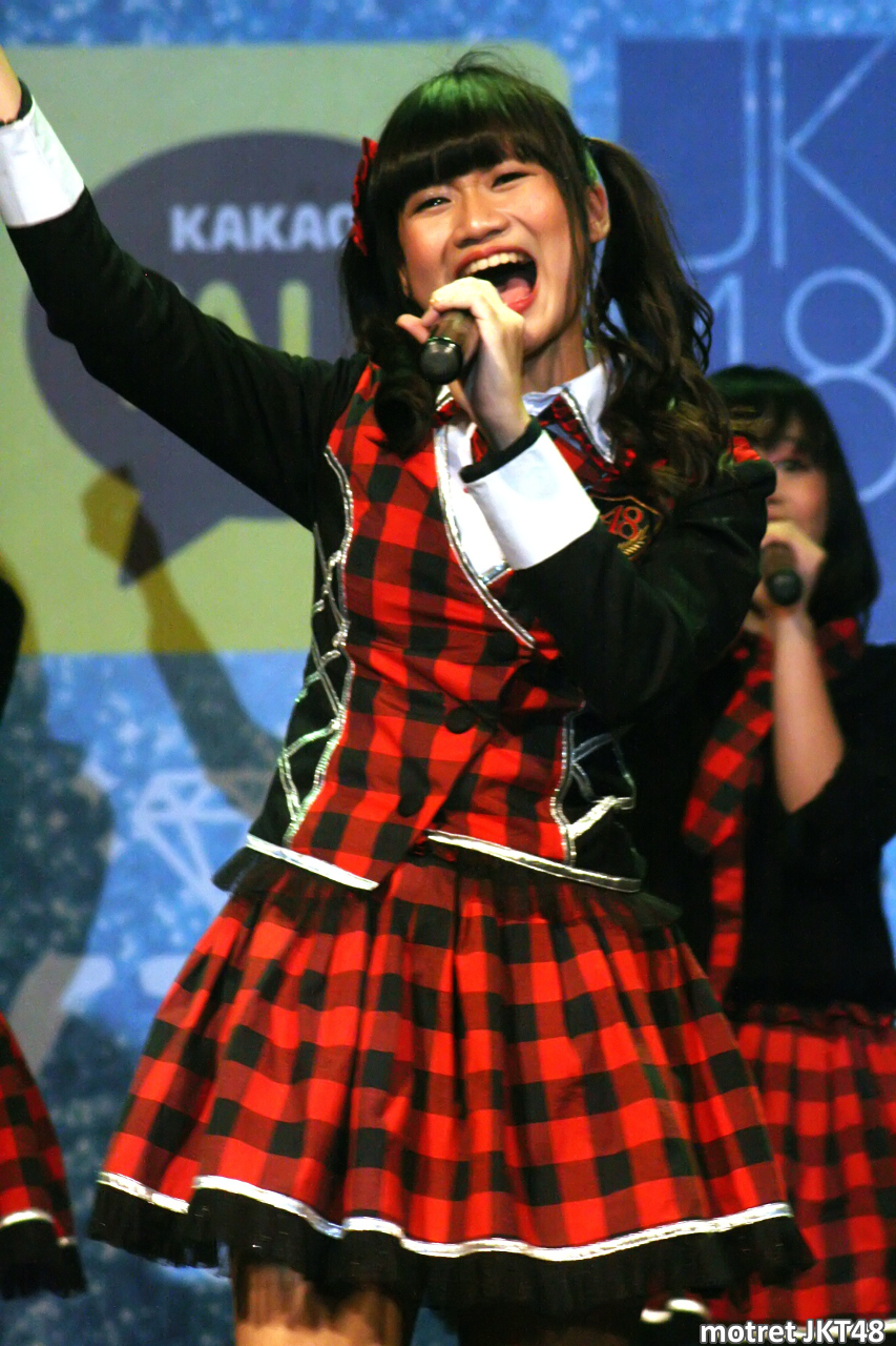 Sonia Natalia JKT48 Flying Get Handshake Festival Jakarta 18-05-2014