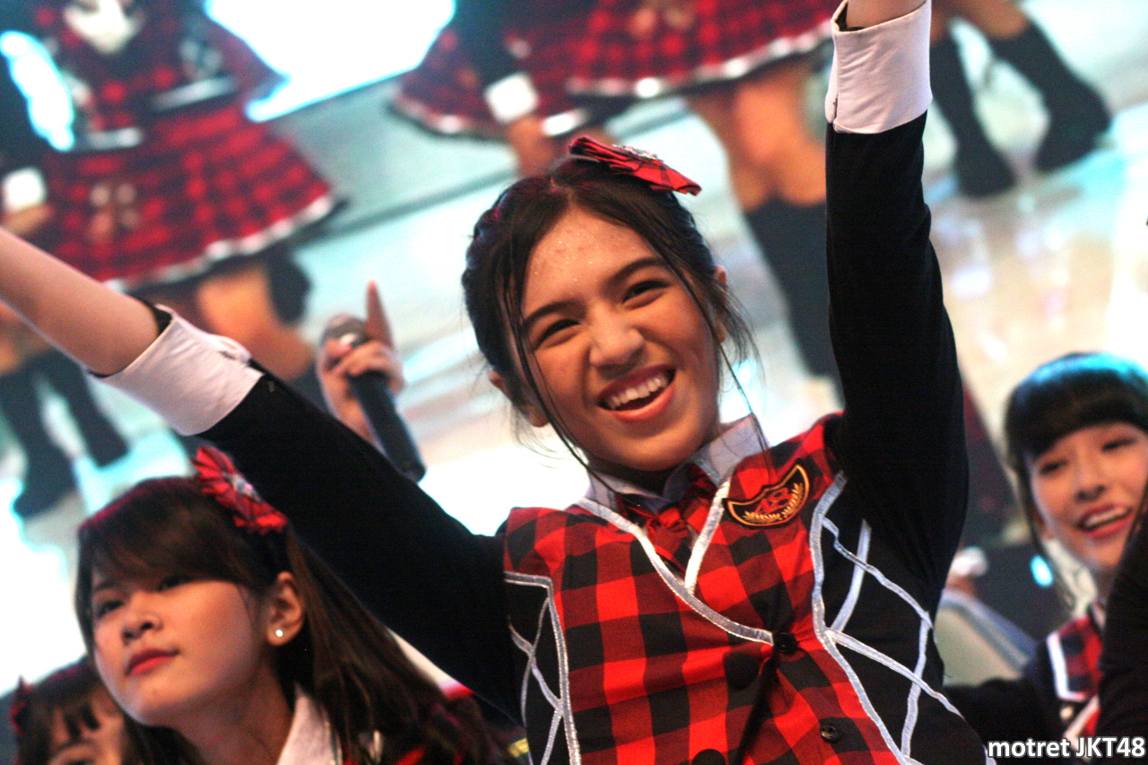 Gabriela Margareth Warouw -Gaby- JKT48 Indonesia International Motor Show IIMS Jakarta 27-09-2014