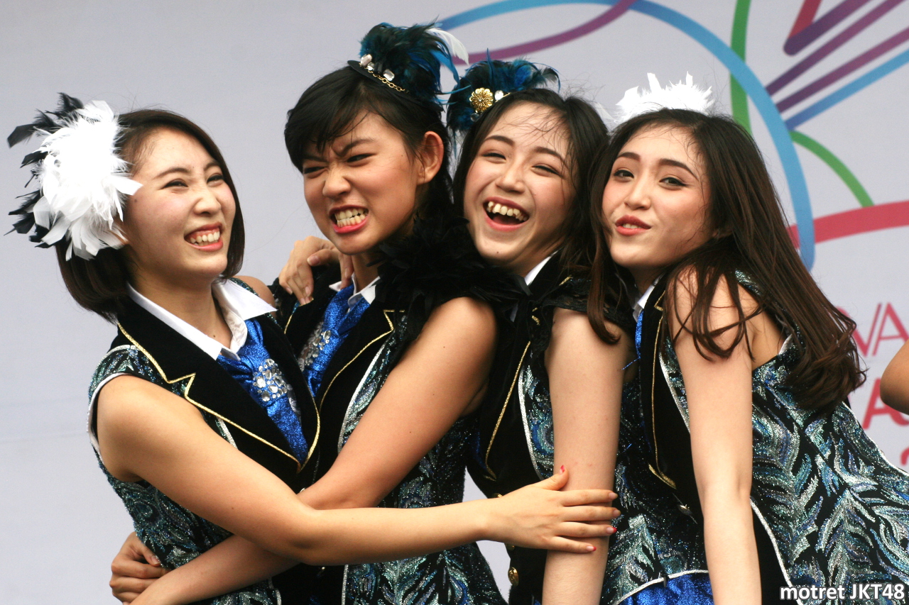 Chikano Rina -Chikarina-, Jennifer Hanna, Sinka Juliani, Shinta Naomi JKT48 Festival Budaya Jakarta Marathon 26-10-2014