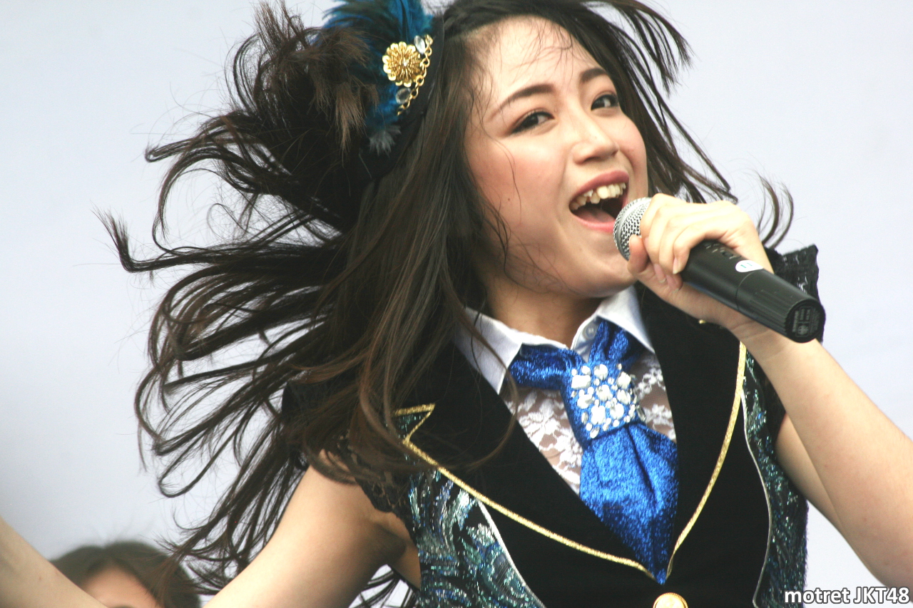 Sinka Juliani JKT48 Festival Budaya Jakarta Marathon 26-10-2014