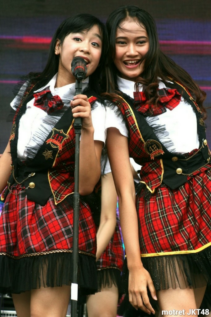 Syahfira Angela Nurhaliza -Angel- Amanda Dwi Arista -Manda- JKT48 Hai Day 2014 Jakarta 09-11-2014