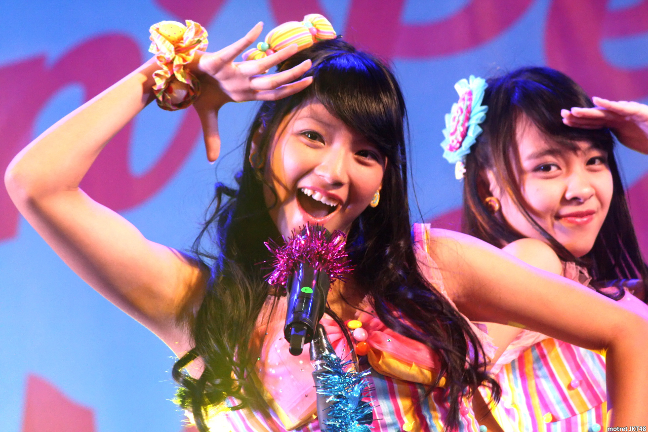 Shania Gracia JKT48 Kokoro No Placard Handshake Festival 07-12-2014