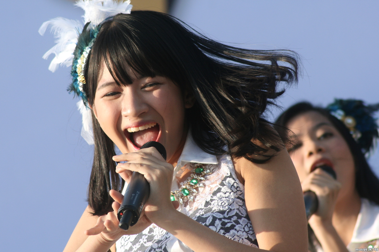 Ratu Vienny Fitrilya -Viny- JKT48 Funwalk Commonwealth Bank Serpong 17-08-2014