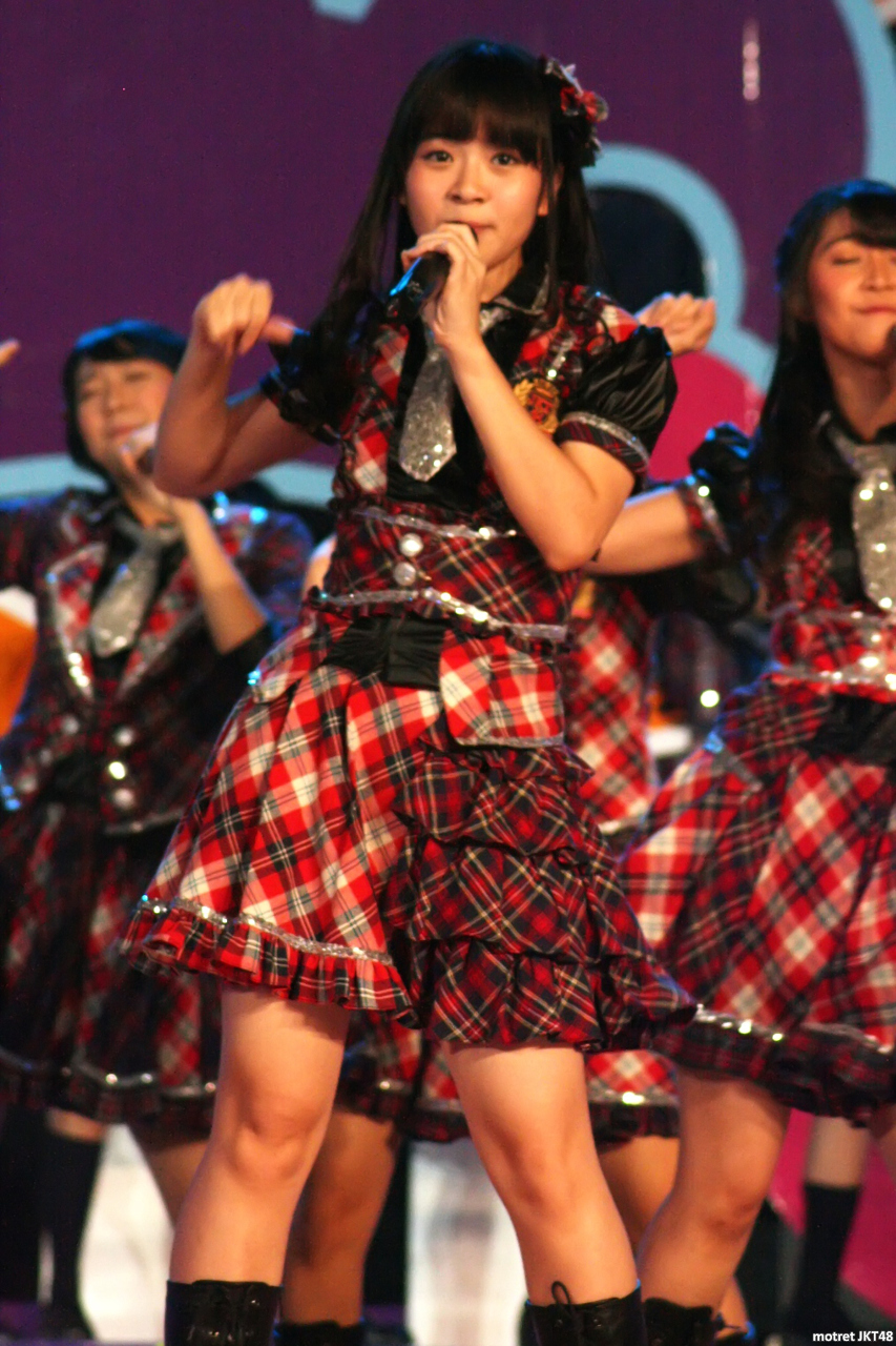 Cindy Yuvia -Yupi- JKT48 HUT Dahsyat 23-03-2015