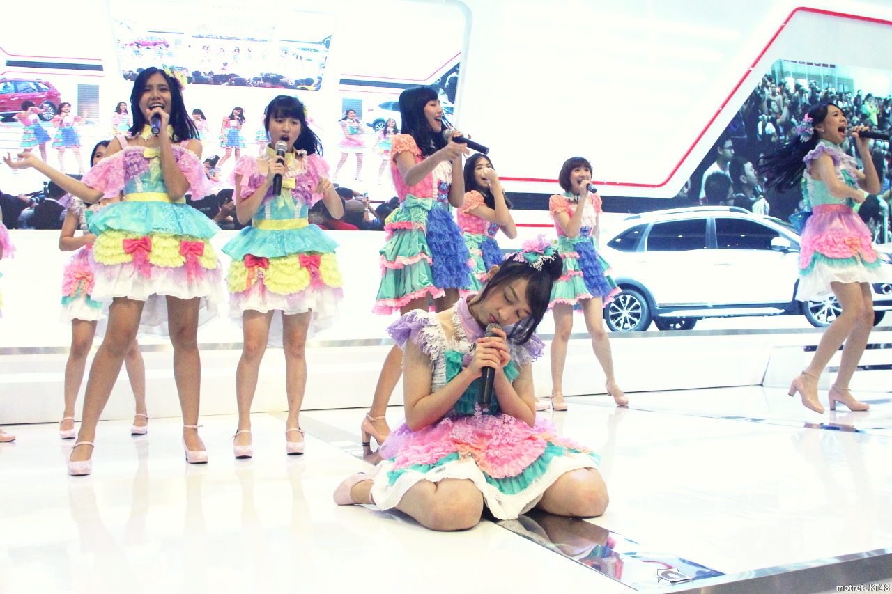Ayana Shahab -Achan- JKT48, Booth Honda, Gaikindo Indonesia International Auto Show (GIIAS), Serpong 29-08-2015