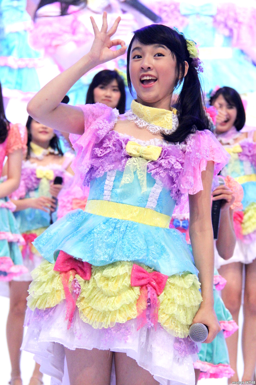 Elaine Hartanto JKT48, Booth Honda, Gaikindo Indonesia International Auto Show (GIIAS), Serpong 29-08-2015