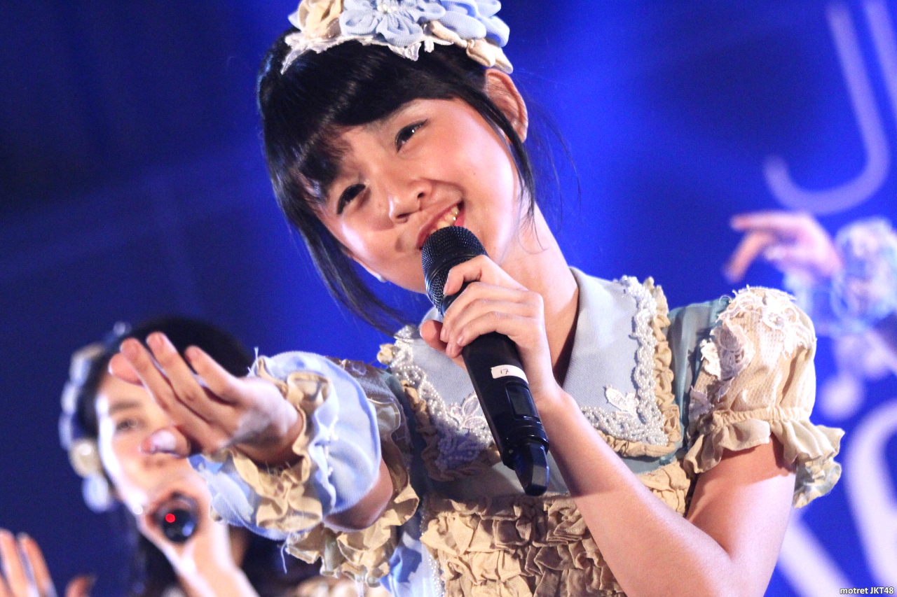 Elaine Hartanto JKT48 Refrain Penuh Harapan Handshake Festival Jakarta 17-08-2015
