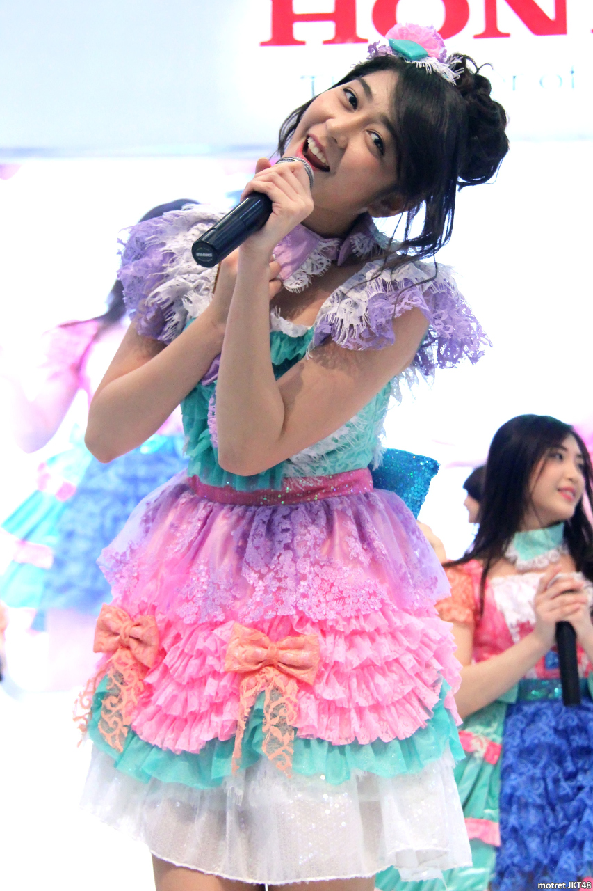 Jessica Veranda -Ve- JKT48, Booth Honda, Gaikindo Indonesia International Auto Show (GIIAS), Serpong 29-08-2015