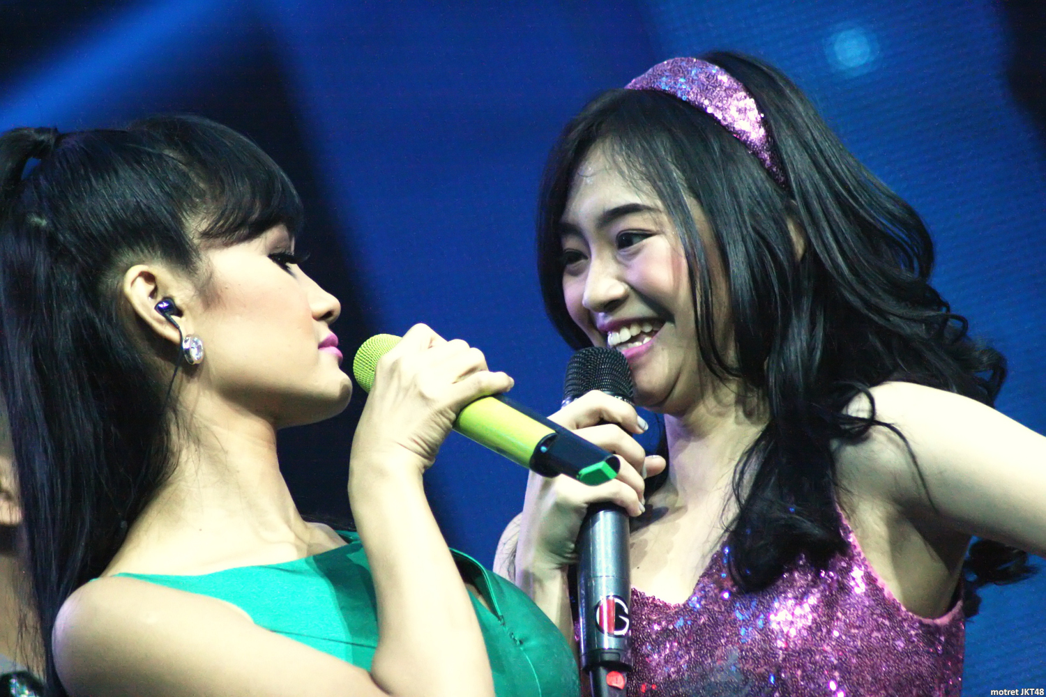 Sendy Ariani JKT48 dan Julia Perez, KDI Star MNC TV, Jakarta, 04-09-2015