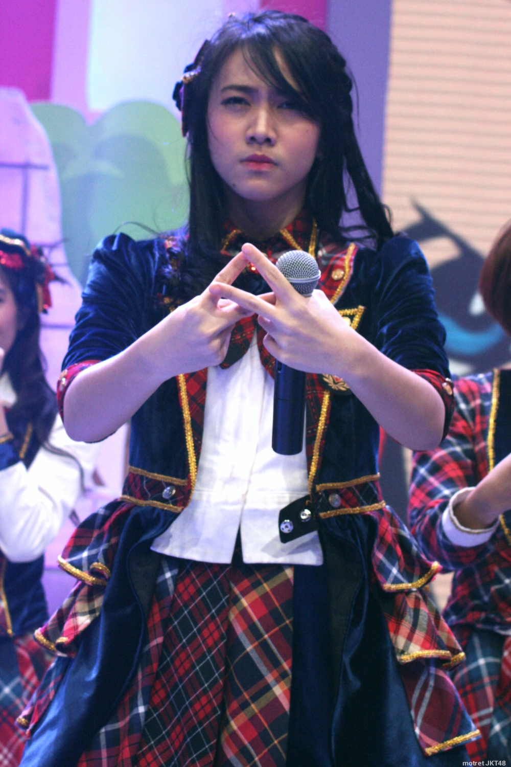 wpid-wm-shania-junianatha-shanju-jkt48-final-starteen-2015-global-tv-jakarta-17-09-2015-img_5920a.jpg.jpeg