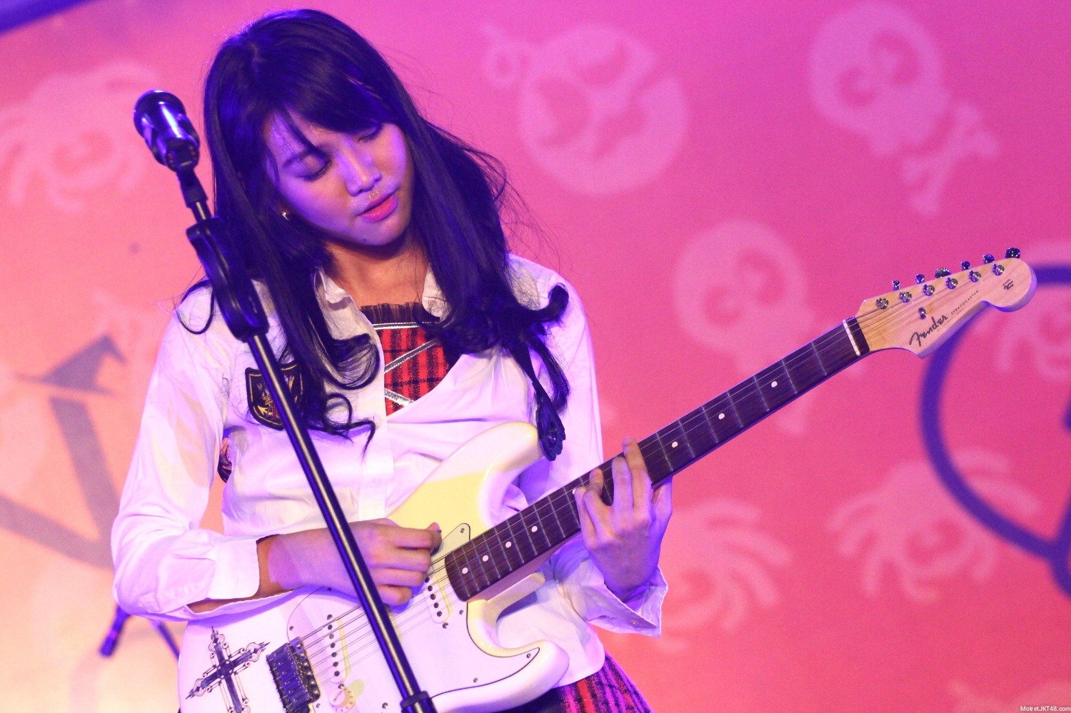 Shania Junianatha (Shanju) JKT48 Halloween Night Handshake Festival Jakarta 31-10-2015