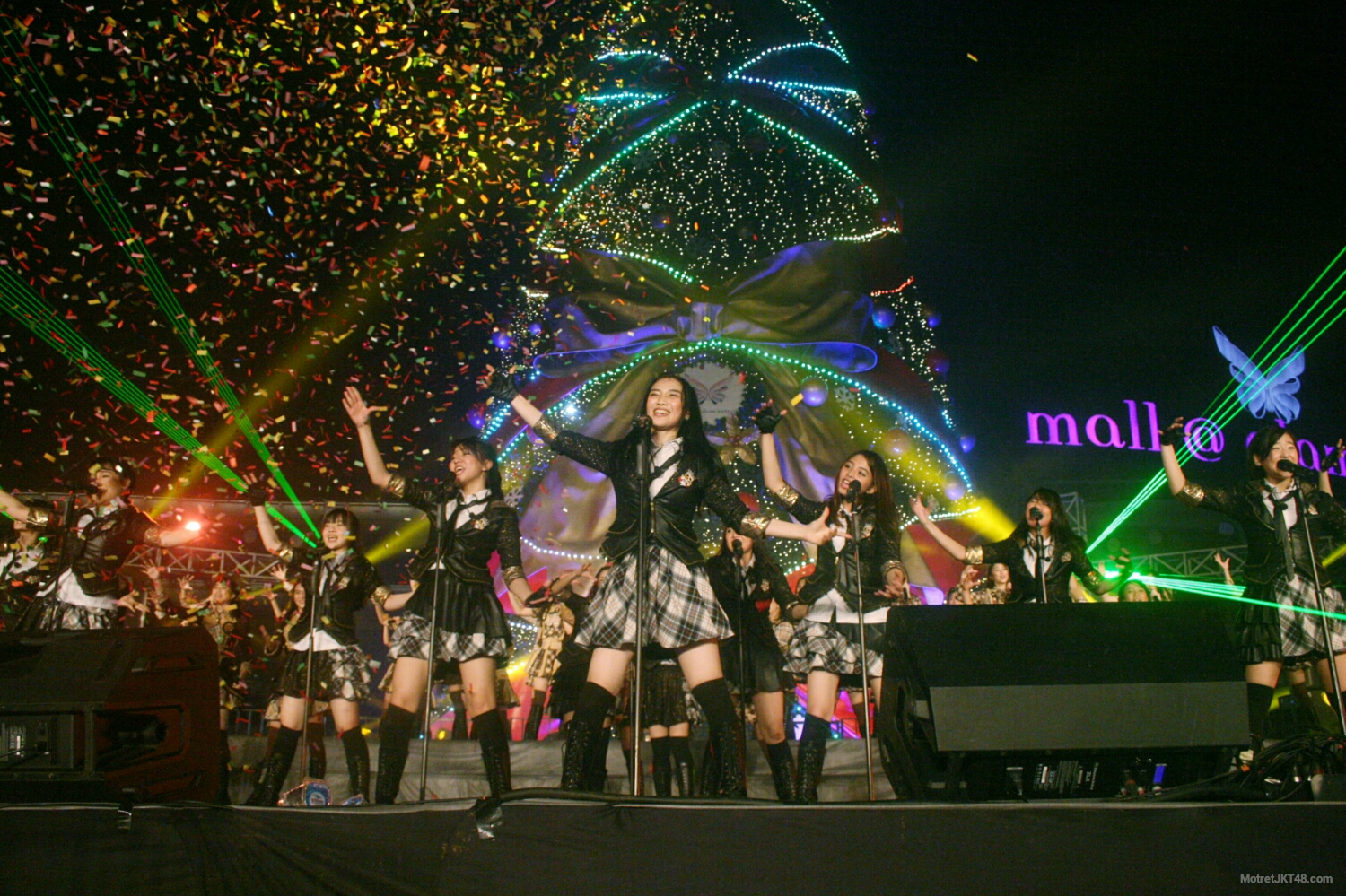 JKT48 4th Anniversary Countdown Festival 2016, Alam Sutera Tangerang 31-12-2015
