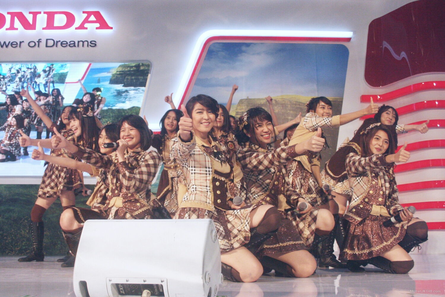 JKT48 Honda BR-V Handover & Program Kemilau Event Gandaria City Jakarta 23-01-2016