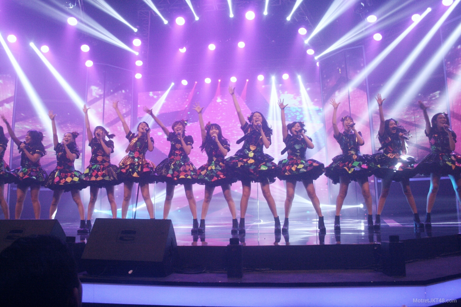 JKT48 Harmoni Cinta HUT RTV Jakarta 18-05-2016