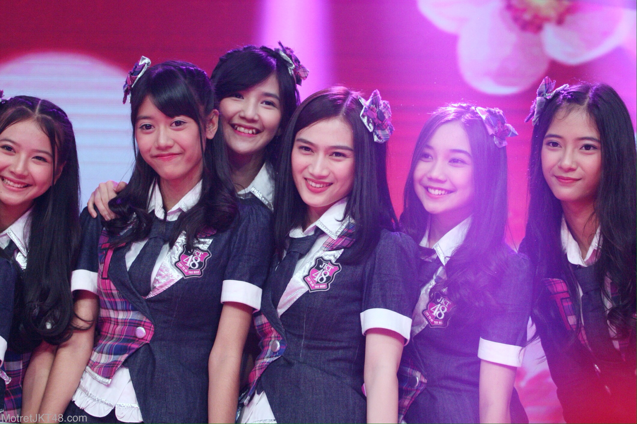 JKT48 Mom & Kids Awards MNC TV 19-12-2016
