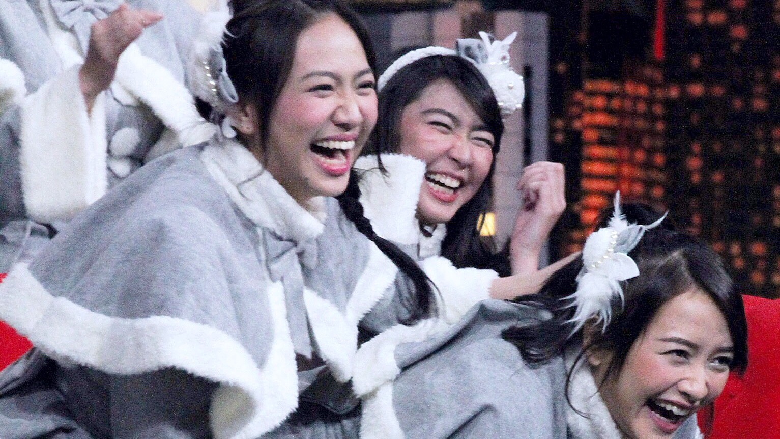 Shania (Shanju), Veranda (Ve), Kinal JKT48 Tonight Show NET TV Jakarta 14-03-2017