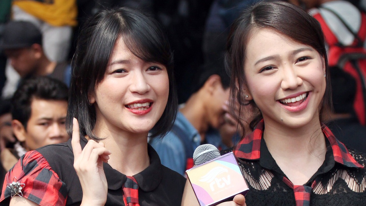 Viny dan Shania (Shanju) JKT48 Booth Honda Ve Graduation Ceremony dan Pengumuman Hasil Sousenkyo 2017 Jakarta 22-04-2017